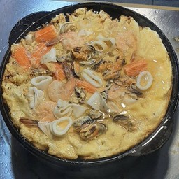 รวมมิตรกระทะร้อน