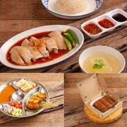 [เซตสุดฮิต] เซทข้าวมันไก่สิงคโปร์ + หมูสะเต๊ะ ชุดเล็ก ( 10 ไม้ + ขนมปัง 1 แผ่น ) + บ้าบิ่นมะพร้าวอ่อน