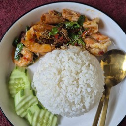 ข้าวผัดพริกแกง