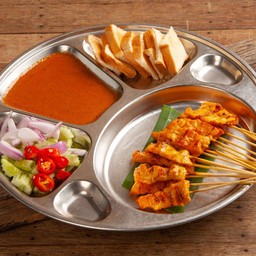 หมูสะเต๊ะ ชุดใหญ่ ( 20 ไม้ + ขนมปัง 2 แผ่น )