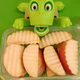 แอปเปิลแดงสด Red apple