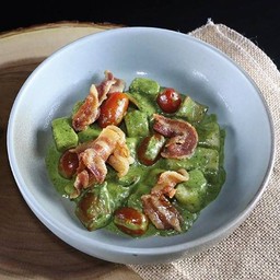 Gnocchi Pesto Cream Sauce Seafood