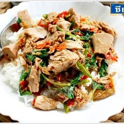 ข้าวผัดกระเพราทูน่า