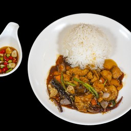 ဝက်ကုန်ဘောင်ထမင်း PORK KAUNG PAO RICE