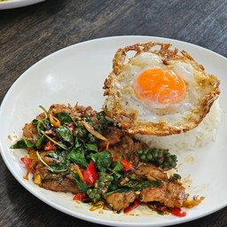 ข้าวราดผัดฉ่า