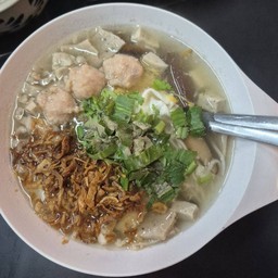 ก๋วยจั๊บญวน
