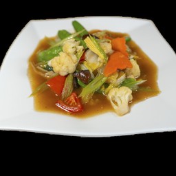 သီးရွက်စုံကြော်(ပင်လယ်စာ)  FRIED VEGETABLE (SEAFOOD)