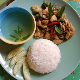 กระเพราไก่