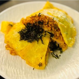 มาม่าห่อไข่ชีส