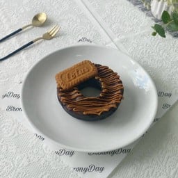 โดนัท บิสคอฟ บราวนี่ครึ่งปอนด์