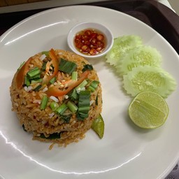 ข้าวผัดต้มยำ