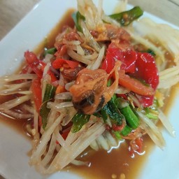 ส้มตำยำแซ่บ หญิงวรรณ