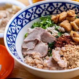 ก๋วยเตี๋ยวสุโขทัย ลุง-ป้า สาย 3 นครปฐม
