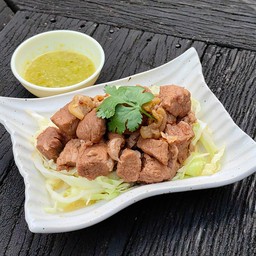 หมูตุ๋นลวก น้ำจิ้มซีฟู้ด