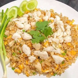 ข้าวผัดปูก้อน กลาง