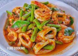 ผัดพริกแกงทะเล