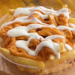 เฟรนฟรายส์+ไก่ป๊อบราดชีสซอสหัวหอม