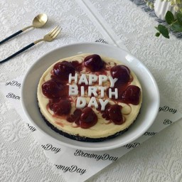 สตรอเบอรี่ครีมชีสบราวนี่วันเกิด