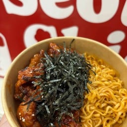 มาม่า โรเซ่+ไก่กรอบ