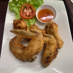 ปีกไก่ทอดน้ำปลา