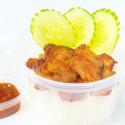 ชุดข้าวหน้าคอหมูย่าง