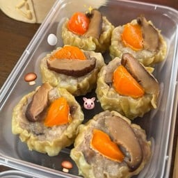 หมูเห็ดหอมไข่เค็ม