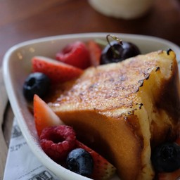 Creme brulee cheesecake