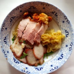 Bbq Pork And Crispy Pork With Wonton Noodle