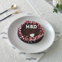 พิ้งกี้ครึ่งปอนด์ บราวนี่วันเกิด