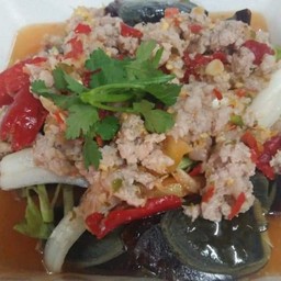 ยำไข่เยี่ยวม้า