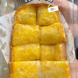 ขนมปังปิ้ง  เนยนม แผ่นละ 20