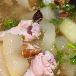 เจ๊เจี๊ยบต้มเลือดหมู ริมเมย แม่สอด
