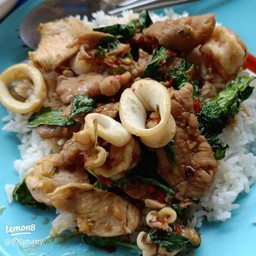 ข้าวกะเพรารวมมิตร (ร้านอิ่มเฮง)