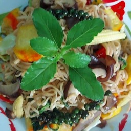 ข้าวราดตามสั่งและคั่วไก่เจ้ใจ