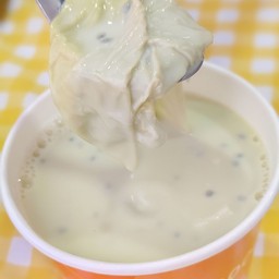 Makin ( มากิน ) หมูแดง