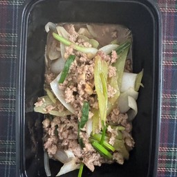 หมูสับผัดพริกหยวก