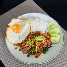 ข้าวคั่วแห้งหมูสับ(ไม่ใส่น้ำมันพืช)ไข่ดาว