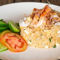 ข้าวผัดรวมทะเล จานเล็ก
