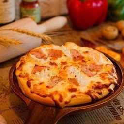 พิซซ่าบางกอกชีสทะลัก by El Perro