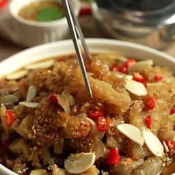 Gin Kong Dong ( กิน ของ ดอง ) ร้าน ทะเลดองซีอิ๊วเกาหลี ทางเรียบรันเวย์สนามบินภูเก็ต