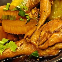 Queen’s ก๋วยเตี๋ยวไก่