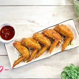 ปีกไก่ทอดน้ำปลา