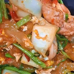 สุกีหมูเส้นใหญ่