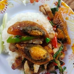 ลุงกับป้าก๋วยเตี๋ยวต้มยำโบราณ อาหารตามสั่ง - ท่าม่วง