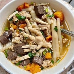 ก๋วยจั๊บญวน อุบล พีทีที