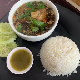 ข้าวซี่โครงหมูตุ๋น