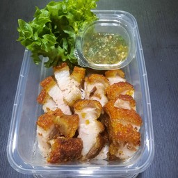 อาหารตามสั่งบ้านป้าเพ็ญ