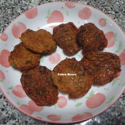 ยำไก่แซ่บ ปากซอยตลาดครุใน