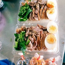 ข้าวขาหมูพะโล้โกโบ้ลูกโกฉ่องบางใหญ่เก่า บางใหญ่เก่า