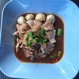 ร้านก๋วยเตี๋ยวเรือเก้าเส้น(ร้านก๋วยเตี๋ยวเรือเจ็ดเส้นเดิม) สาขา 1 มุกดาหาร